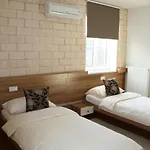 Apartmenthausmannstaetten *