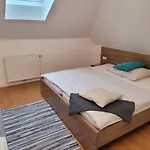 Apartmenthausmannstaetten Hausmannstatten