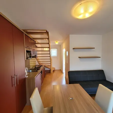 Apartmenthausmannstaetten Apartmán *
