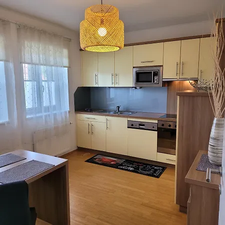 Apartmenthausmannstätten * Hausmannstatten