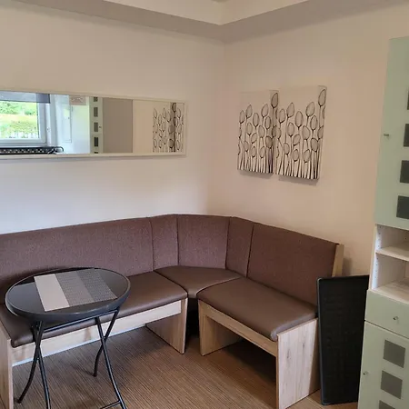 Apartmenthausmannstaetten Apartmán *