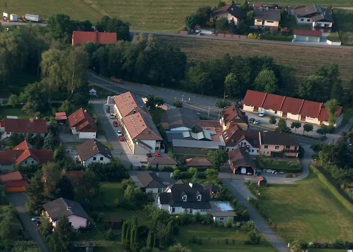 Apartmenthausmannstaetten Hausmannstatten